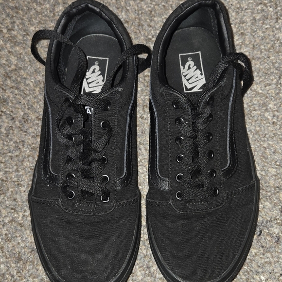 Vans Other - Vans Black Canvas Low-Top Sneakers